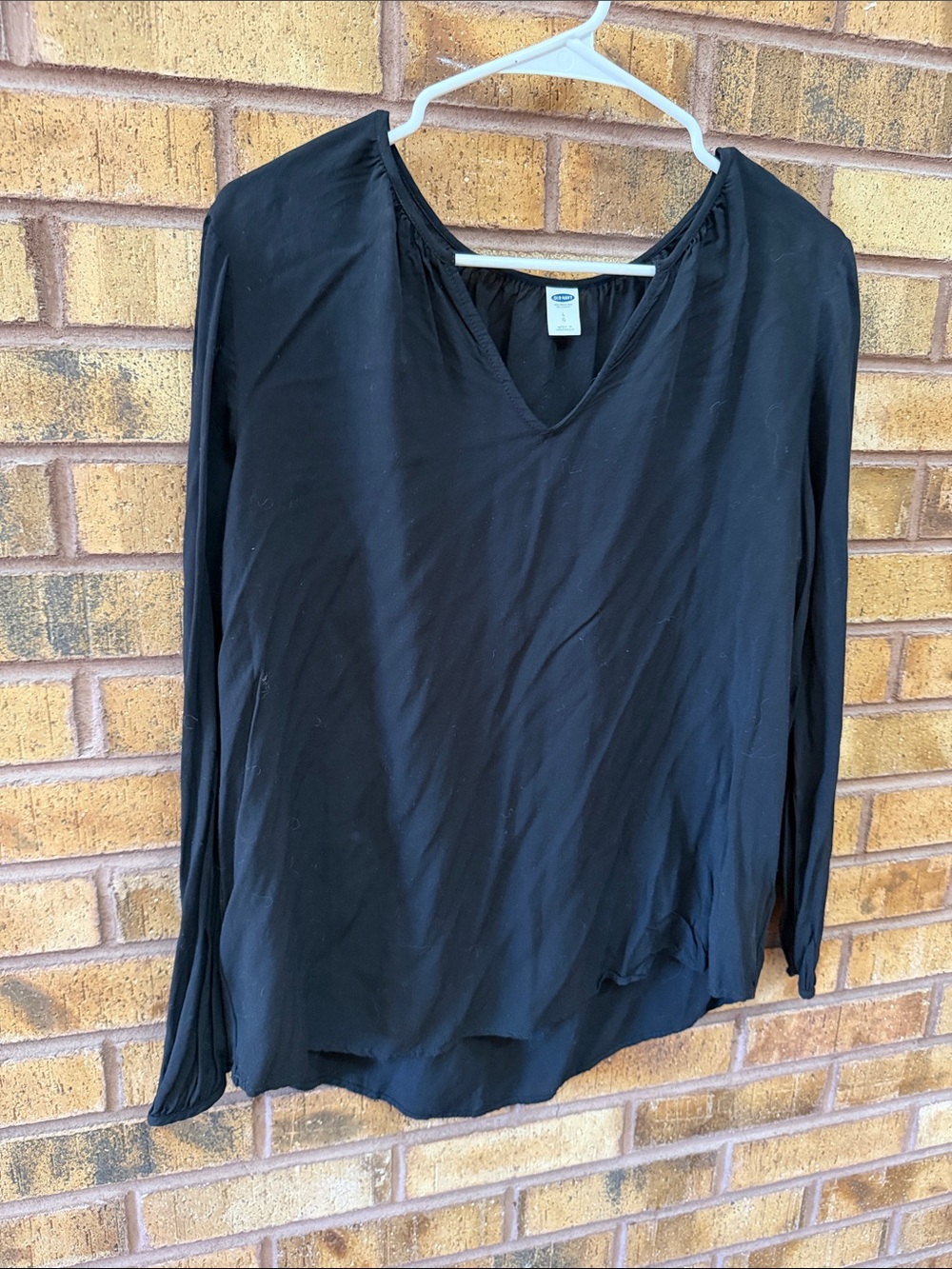 Old Navy Black V-Neck Long Sleeve Blouse